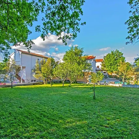 In Seline Near The Sea With Seaview Apartman
