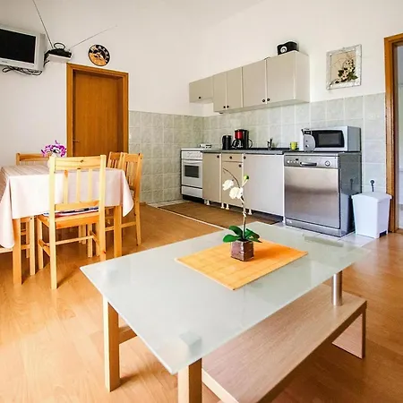 Apartman In Seline Near The Sea With Seaview