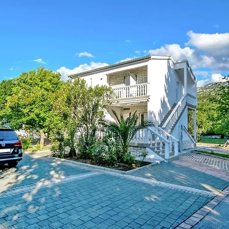 Apartament In Seline Near The Sea With Seaview *