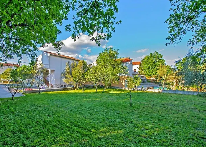 In Seline Near The Sea With Seaview Apartment
