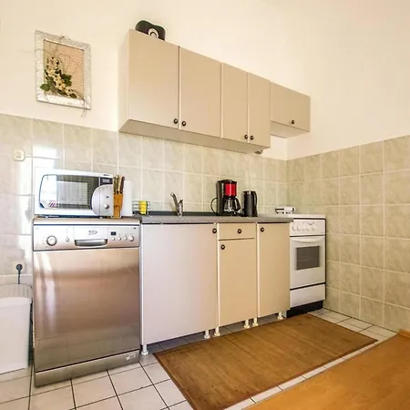 In Seline Near The Sea With Seaview Apartment