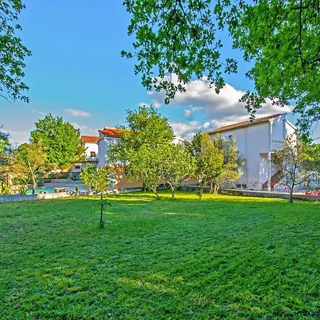 In Seline Near The Sea With Seaview Apartmán Starigrad Paklenica