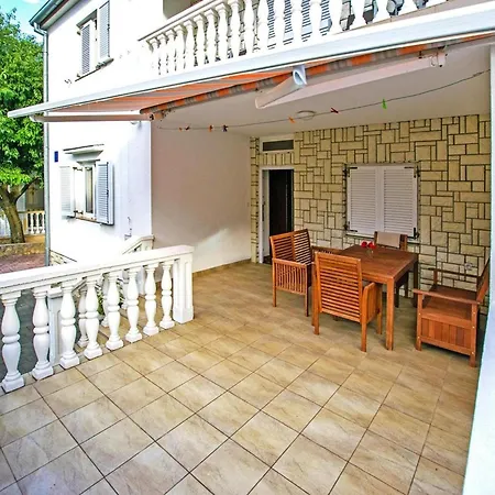 In Seline Near The Sea With Seaview Apartmán *