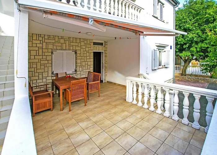 In Seline Near The Sea With Seaview Appartement