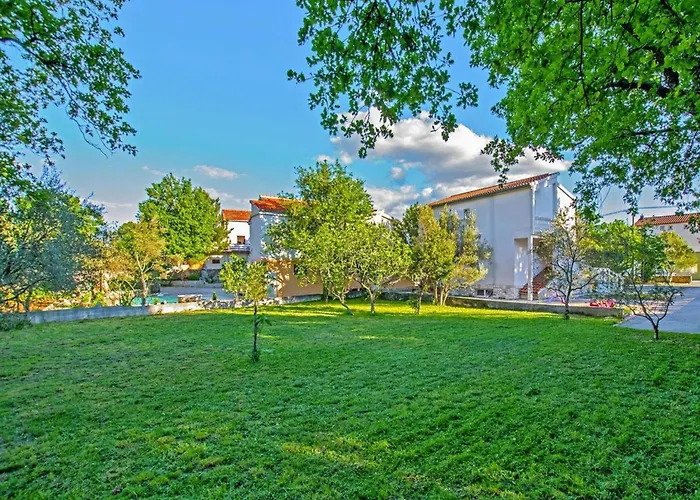 In Seline Near The Sea With Seaview Appartement Starigrad Paklenica