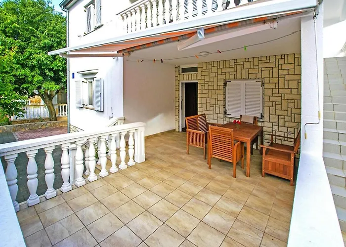 In Seline Near The Sea With Seaview Apartment *