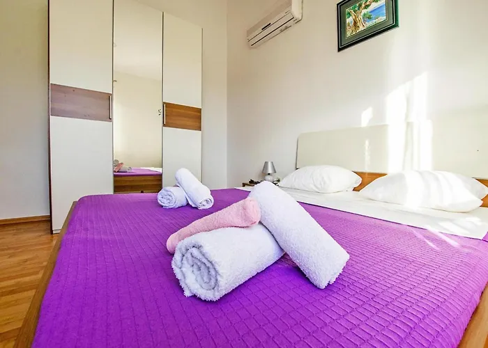 Apartment In Seline Near The Sea With Seaview