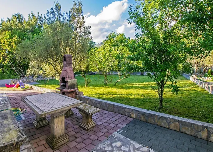 Apartment In Seline Near The Sea With Seaview Starigrad Paklenica